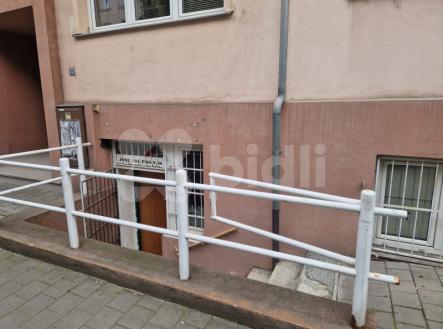 Pronájem obchodní prostor, 42 m²