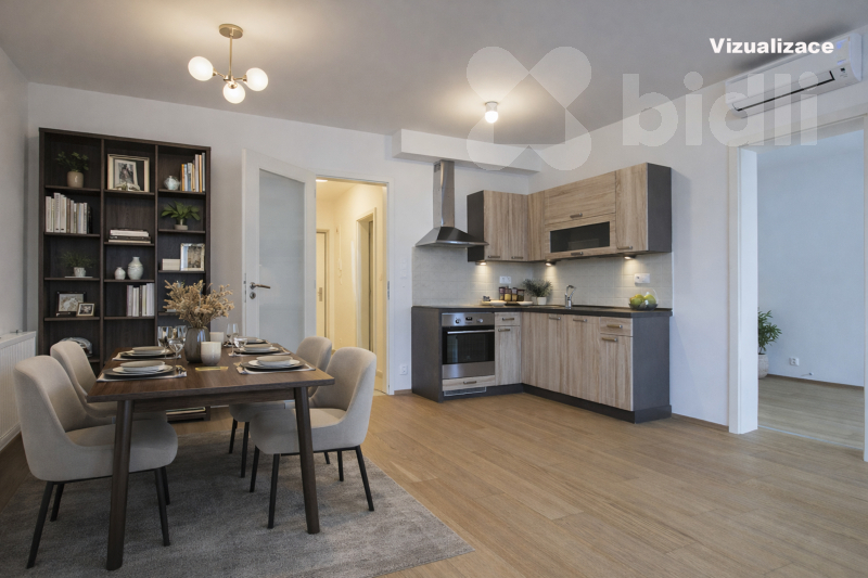 PRODEJ: Prostorný byt 2+kk (63 m2) s balkonem, garáží a velkou komorou - Praha 8, Nové Chabry