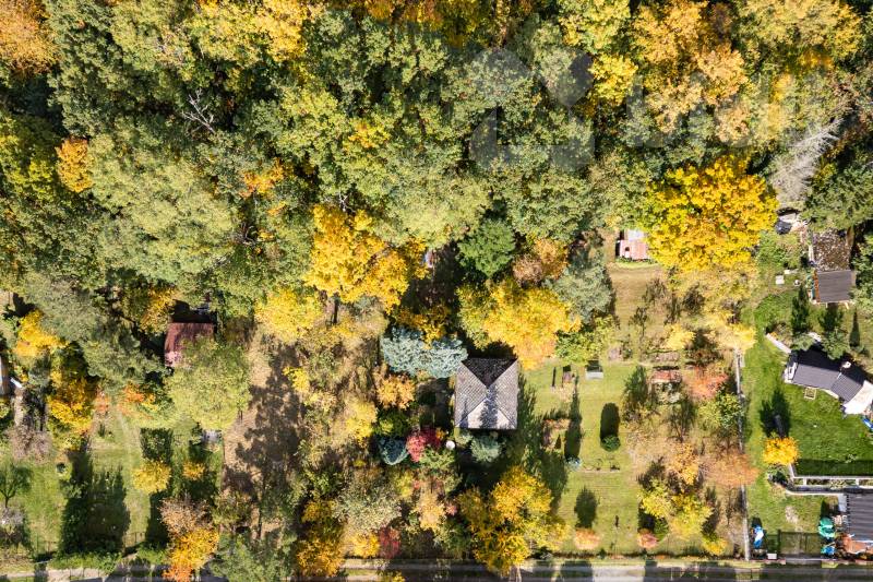 Zahrada 560 m2 přímo u lesa