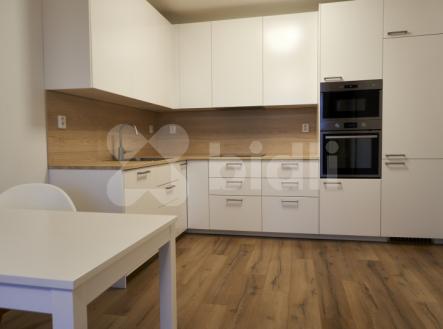 Pronájem bytu, 2+kk, 56 m²