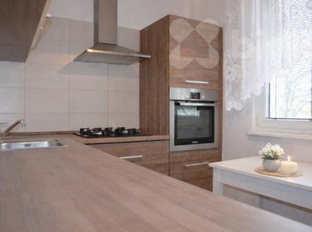 Prodej bytu 2+1 s balkonem, 52 m2, - Přerov, ul. Interbrigadistů