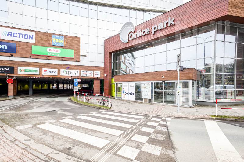 Pronájem, skladovacích prostor v Orlice parku, Hradec Králové