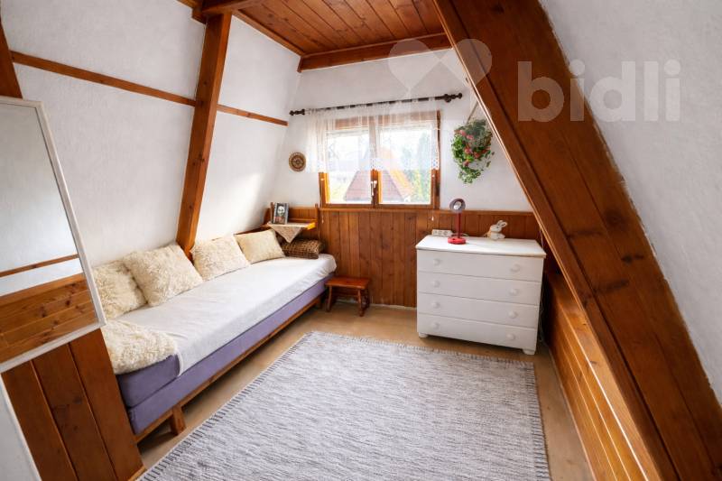 Prodej rekreační chaty s velkým pozemkem, chatová oblast Petrův Dvůr u Netolic