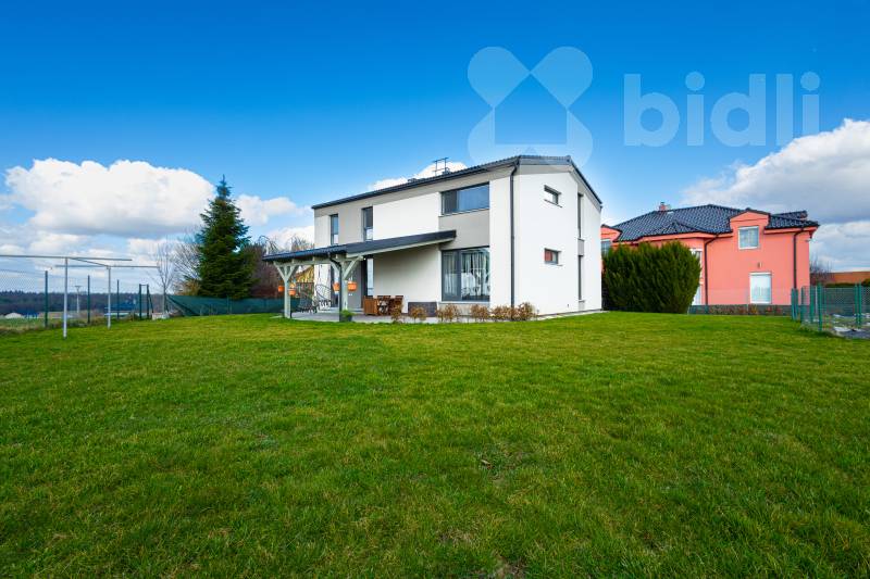 Prodej nadstandardní rodinné vily 5+kk - Úvaly, Radlická čtvrť