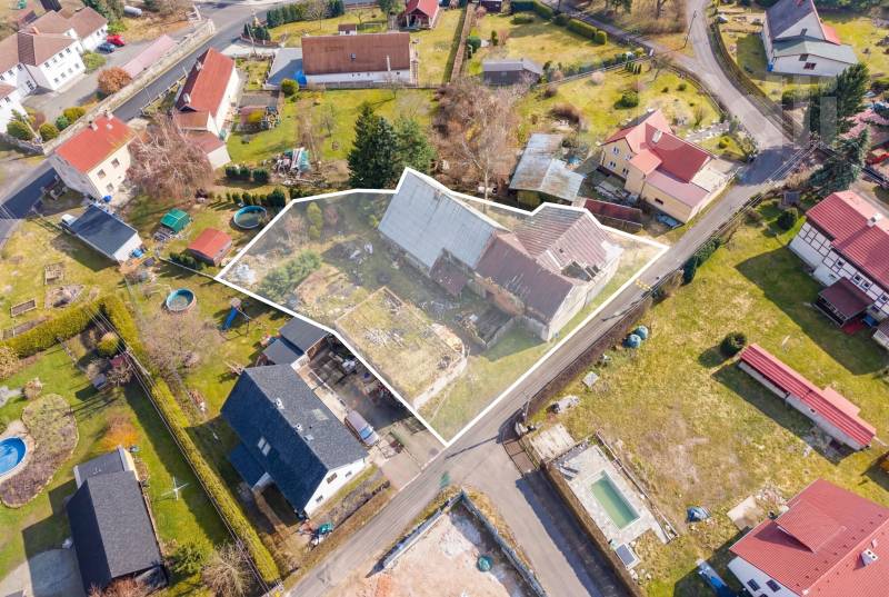 Prodej pozemku 1 397 m² s původní stavbou - Bynovec, okr. Děčín