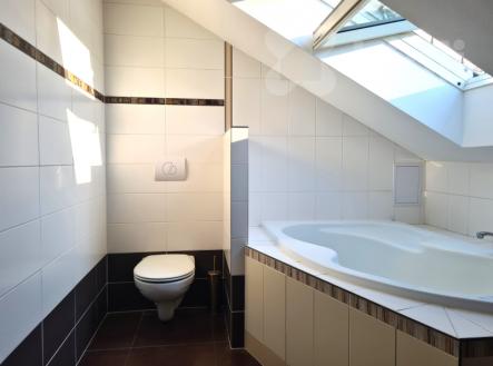 Pronájem bytu, 2+kk, 70 m²