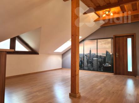 Pronájem bytu, 2+kk, 70 m²