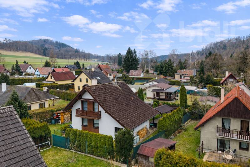 Krásný zděný dům 4+1 u Sázavy - Vrabčí brod - Hvozdec , kompletně vybavený, ihned k nastěhování