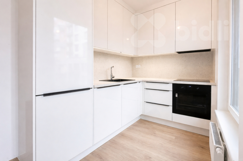 Stylový byt 2kk s balkonem, garážovým stáním a sklepem, 43 m2, ul. Hodkovická, Praha 4