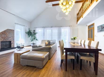 Prodej domu/vily, 353 m²