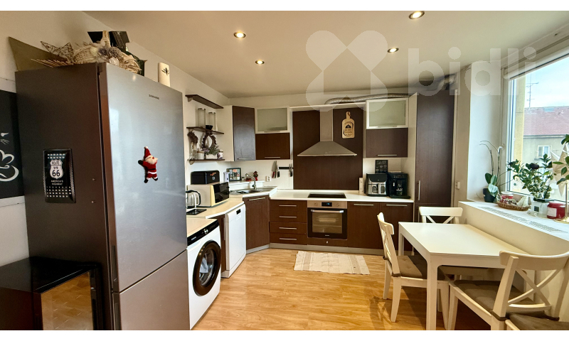 Pronájem bytu v cihlovém domě 2+kk, 68 m2, částečně zařízeno