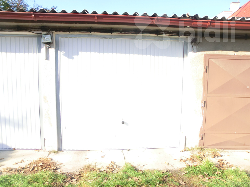 Pronájem garáže, Hradec Králové