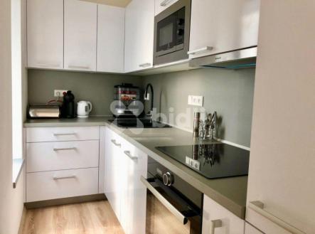 Pronájem bytu, 1+kk, 32 m²