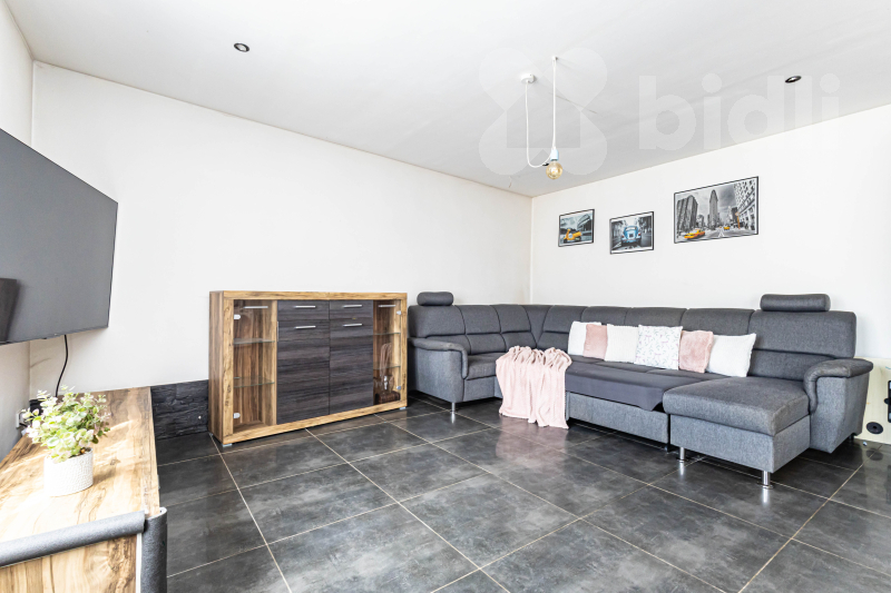 Prodej rodinného domu Ločenice 450 m2, pozemek 1630 m2