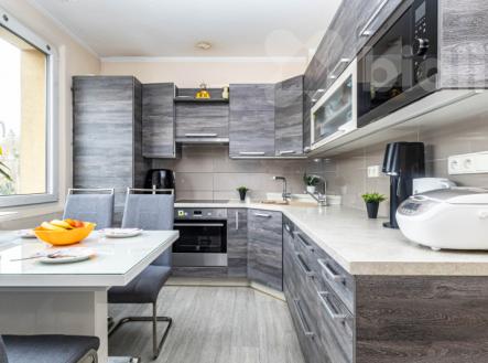 Prodej bytu, 4+1, 74 m²