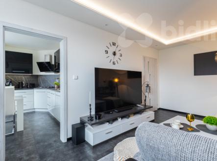 Byt 4+1 po kompletní rekonstrukci, 91 m2, Bystřice pod Hostýnem, ul. Pod Zábřehem