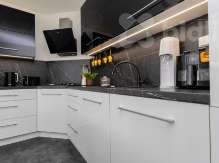 Byt 4+1 po kompletní rekonstrukci, 91 m2, Bystřice pod Hostýnem, ul. Pod Zábřehem