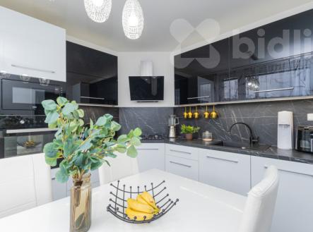 Byt 4+1 po kompletní rekonstrukci, 91 m2, Bystřice pod Hostýnem, ul. Pod Zábřehem