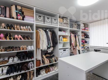 Byt 4+1 po kompletní rekonstrukci, 91 m2, Bystřice pod Hostýnem, ul. Pod Zábřehem