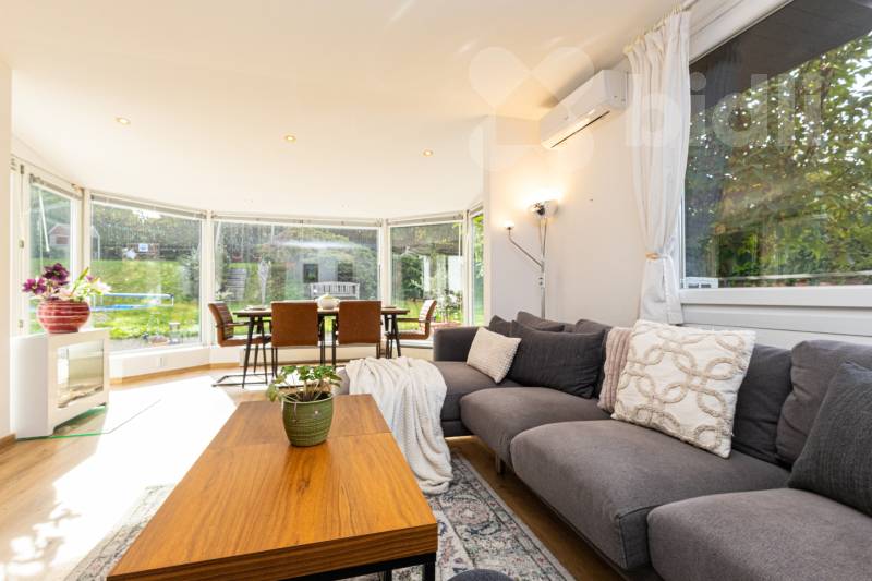 Prodej  rodinného domu 6+1 v žádané lokalitě Zvole u Prahy, plocha 210 m2, zahrada 735 m2