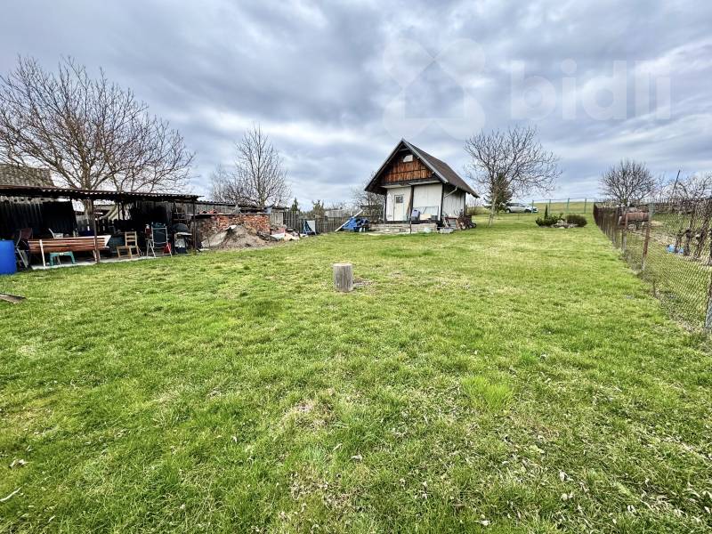 Prodej pozemku 925 m2