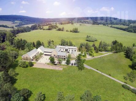 Prodej komerčního objektu,, 2 443 m² obrázek