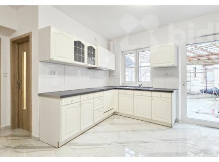 Pronájem bytu, 4+kk, 80 m²