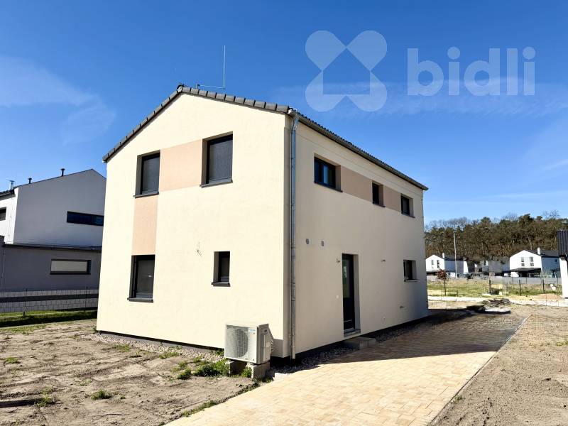 Prodej novostavby rodinného domu 5+kk, 108 m2,  pozemek 487 m2, Pardubice - Doubravice