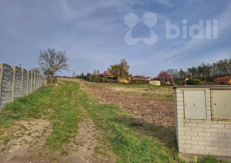 Prodej pozemku 1537 m2 v obci Levín u Berouna