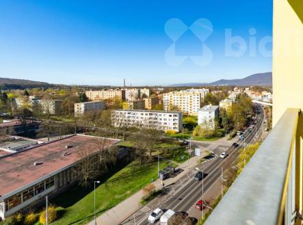 Prostorný byt 3+1 s lodžií a výhledem v Teplicích