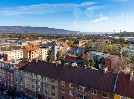 Prostorný byt 3+1 s lodžií a výhledem v Teplicích