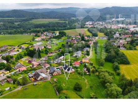 Prodej pozemku pro bydlení, 2 437 m²