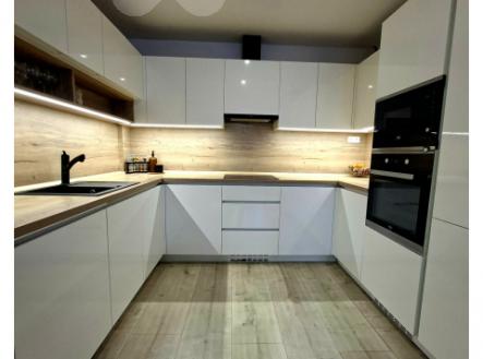 Prodej bytu, 3+kk, 72 m²