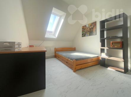 Pronájem bytu, 2+kk, 42 m²