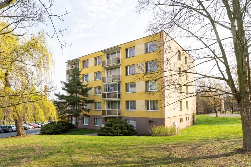 Prodej bytu 3+1 s balkónem, OV, 72m2, Bílina, ul. Sídliště Za Chlumem