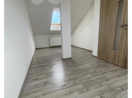Pronájem bytu, 3+kk, 75 m²