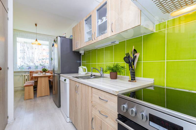 Prodej bytu 3+1 s lodžií, Praha - Stodůlky