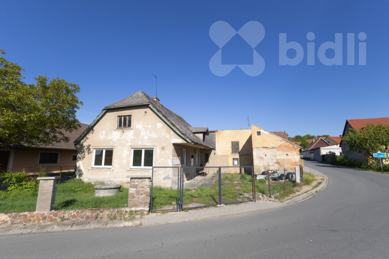 Exkluzivní prodej rodinný dům 4+1 s možností rozšíření , pozemek 279 m2 , Těškov