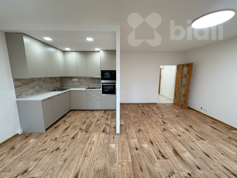 Moderní byt 3+1 po kompletní rekonstrukci o velikost 70 m2, Neratovice