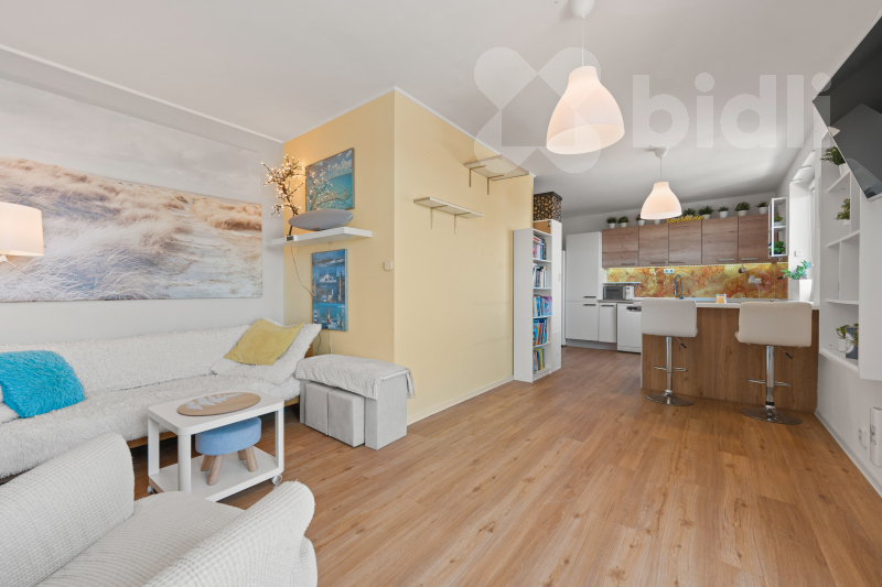 Prodej bytu 90,9 m2 s terasou 36,2 m2 a parkovacím stáním v Nehvizdech