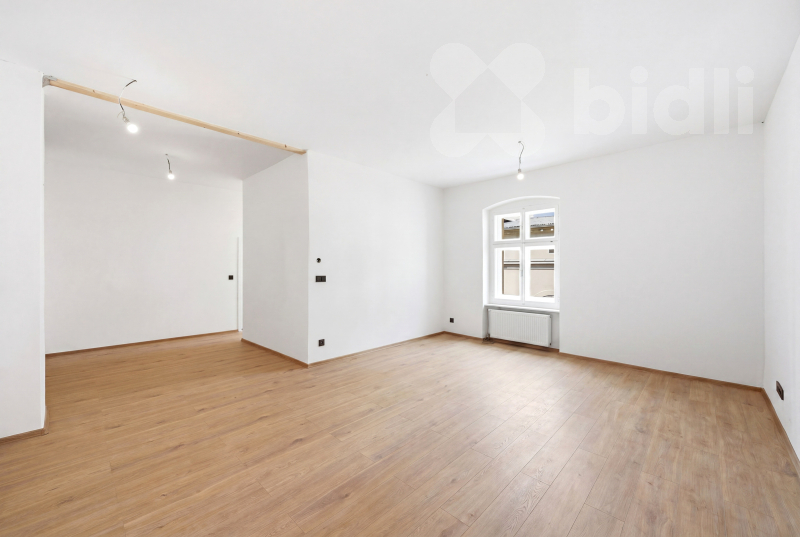 Prostorný byt 3+kk po rekonstrukci s vlastním parkováním