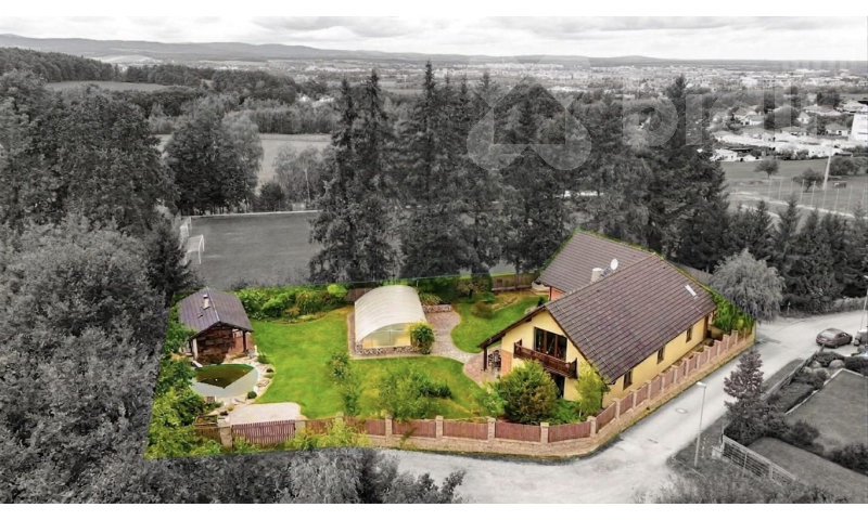 Prodej rodinného domu 5+KK 282 m2 ,pozemek 1607 m2,Srubec u Českých Budějovic