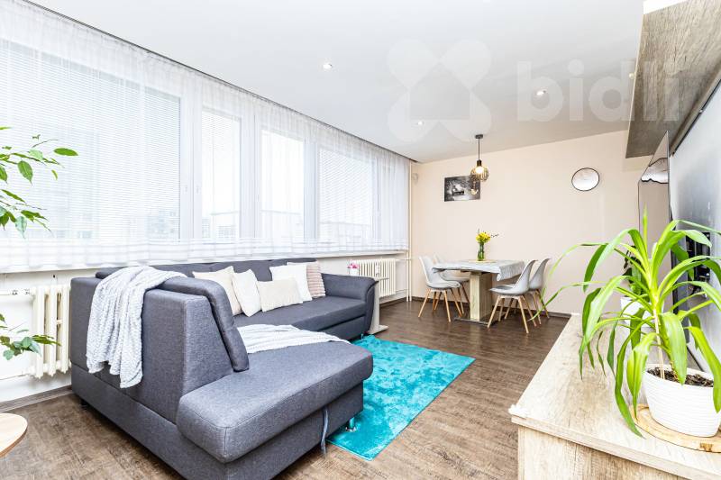 Byt 3+kk/2xL, 78 m2, panel, OV, Praha Háje