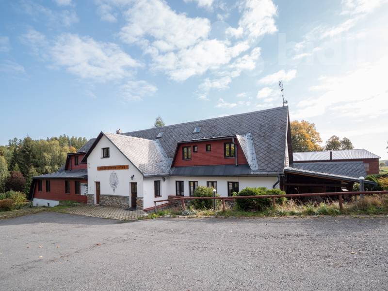 Prodej atraktivního areálu Hamříkova stáj, Horní Moravice, pohoří Jeseníky