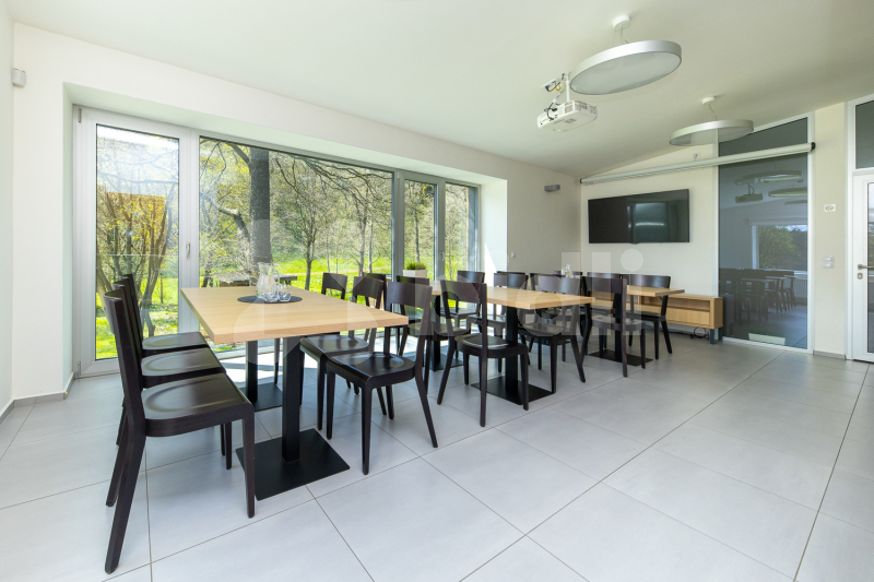 Prodej zrekonstruovaného penzionu 381 m2 a pozemků 3 106 m2, Malá Morávka, pohoří Jeseníky