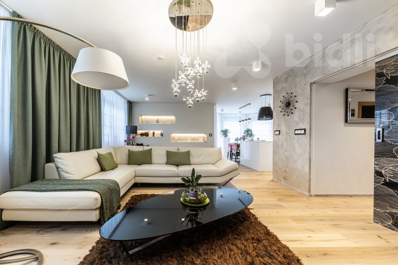 Rodinný dům s duší a pohádkovou zahradou v srdci lázeňských Poděbrad