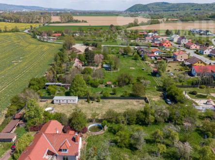 Prodej pozemku pro bydlení, 1 690 m²