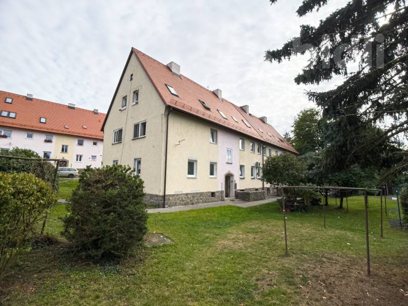 Podkrovní byt 4+kk, 66 m2 v Holýšově - klidná lokalita, blízko přírody
