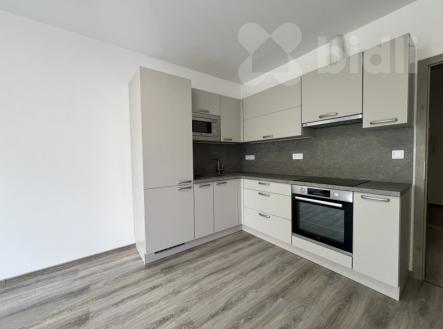 Pronájem bytu, 1+kk, 37 m²