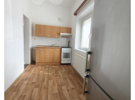 Pronájem bytu, 1+1, 60 m²